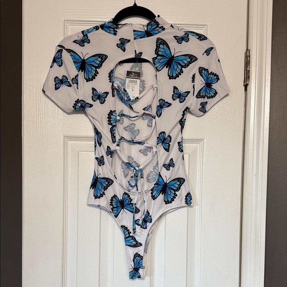 NWT Rue21 Y2K Blue Butterfly Print Bodysuit